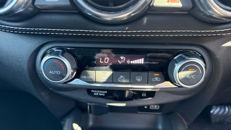 Nissan Juke 1.6 Hybrid N-Connecta 5dr Auto Hybrid Hatchback